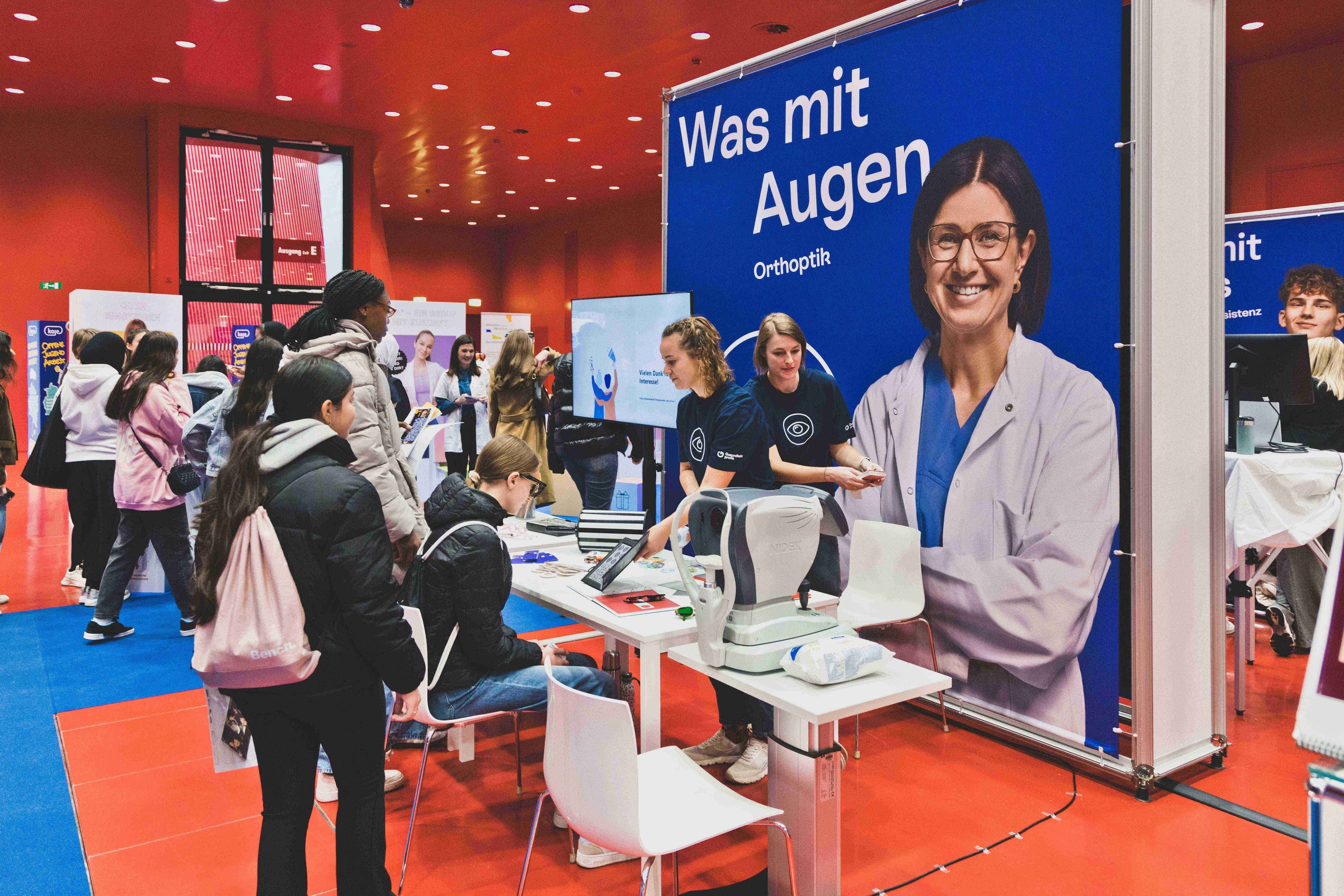 Gesundheitsprofis, Zeughaus Design