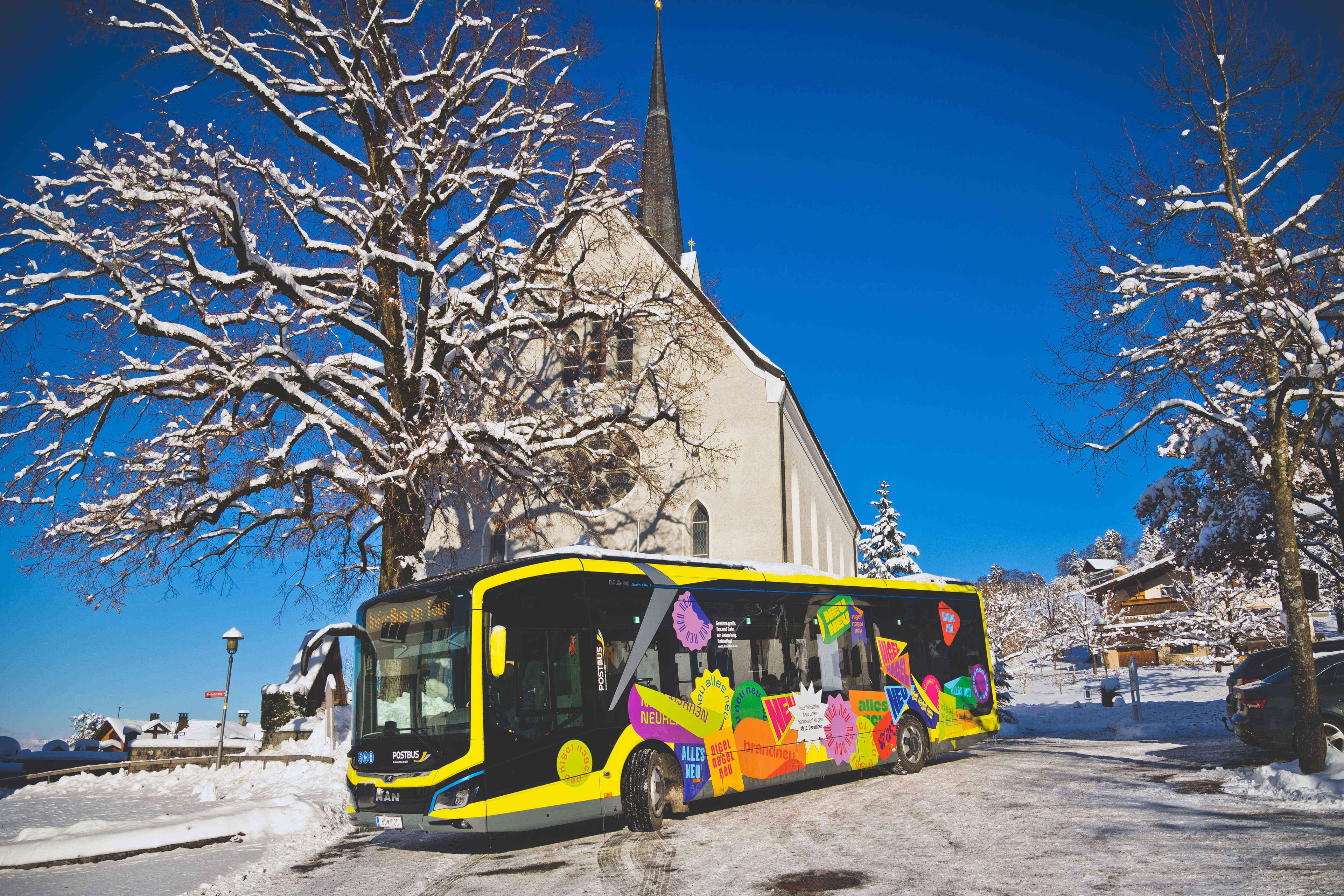 Landbus NEU, Zeughaus Design 