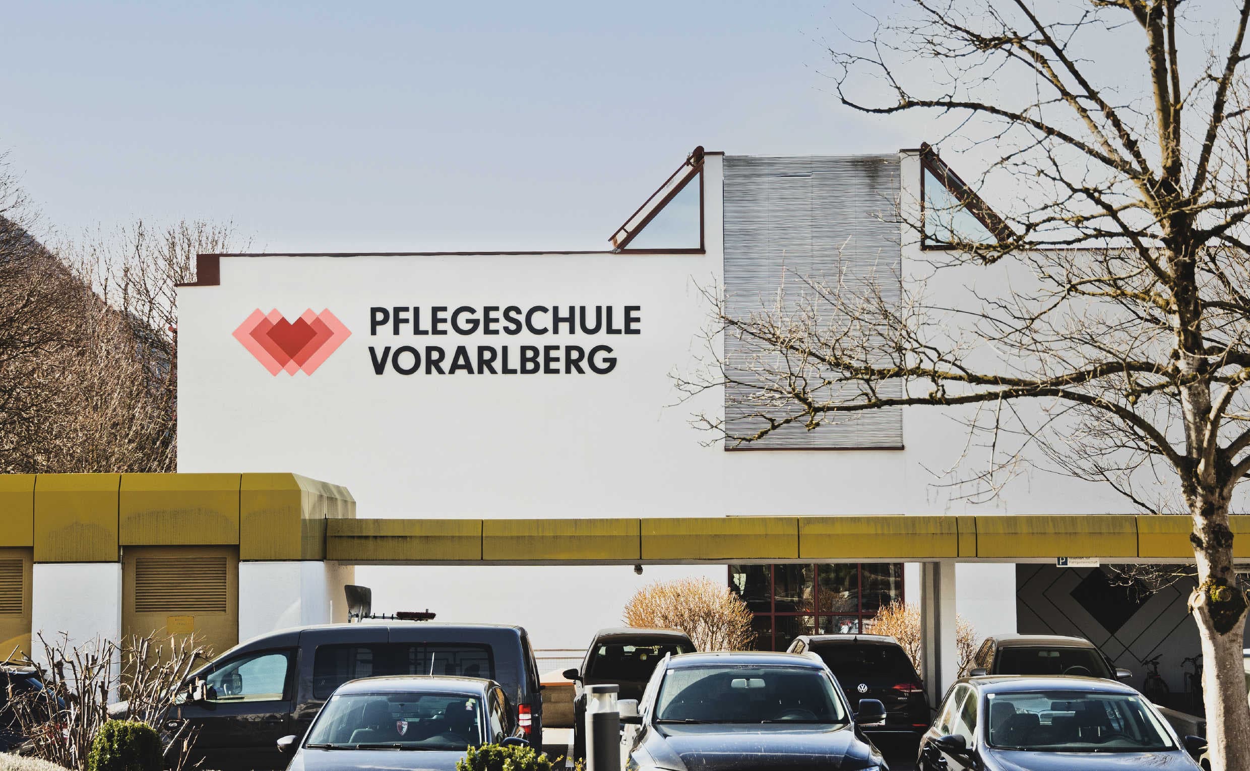 Pflegeschule Vorarlberg, Zeughaus Design
