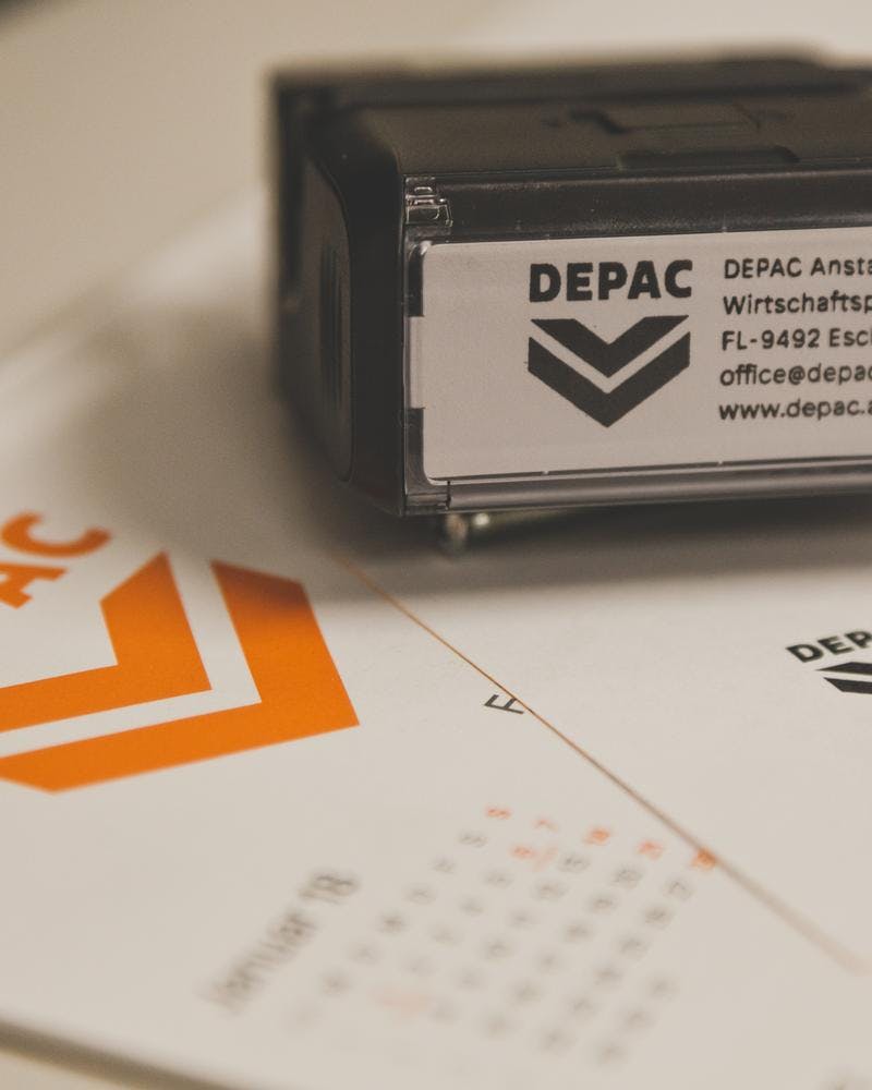 DEPAC-Branding_Stempel-Kalender © Patricia Keckeis