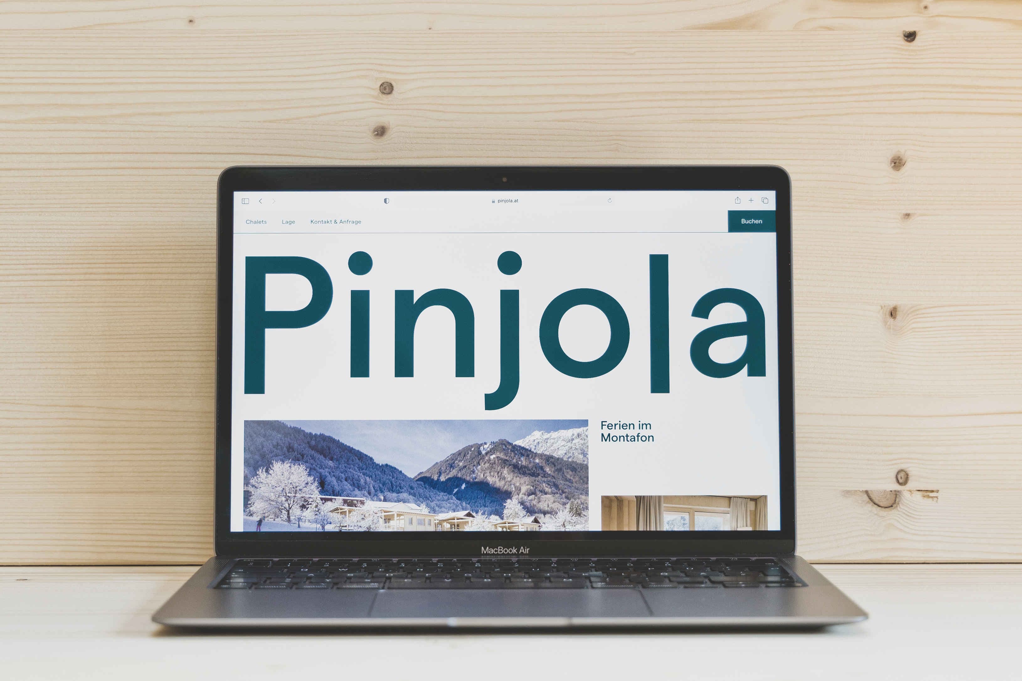 Pinjola Chalets, Zeughaus Design
