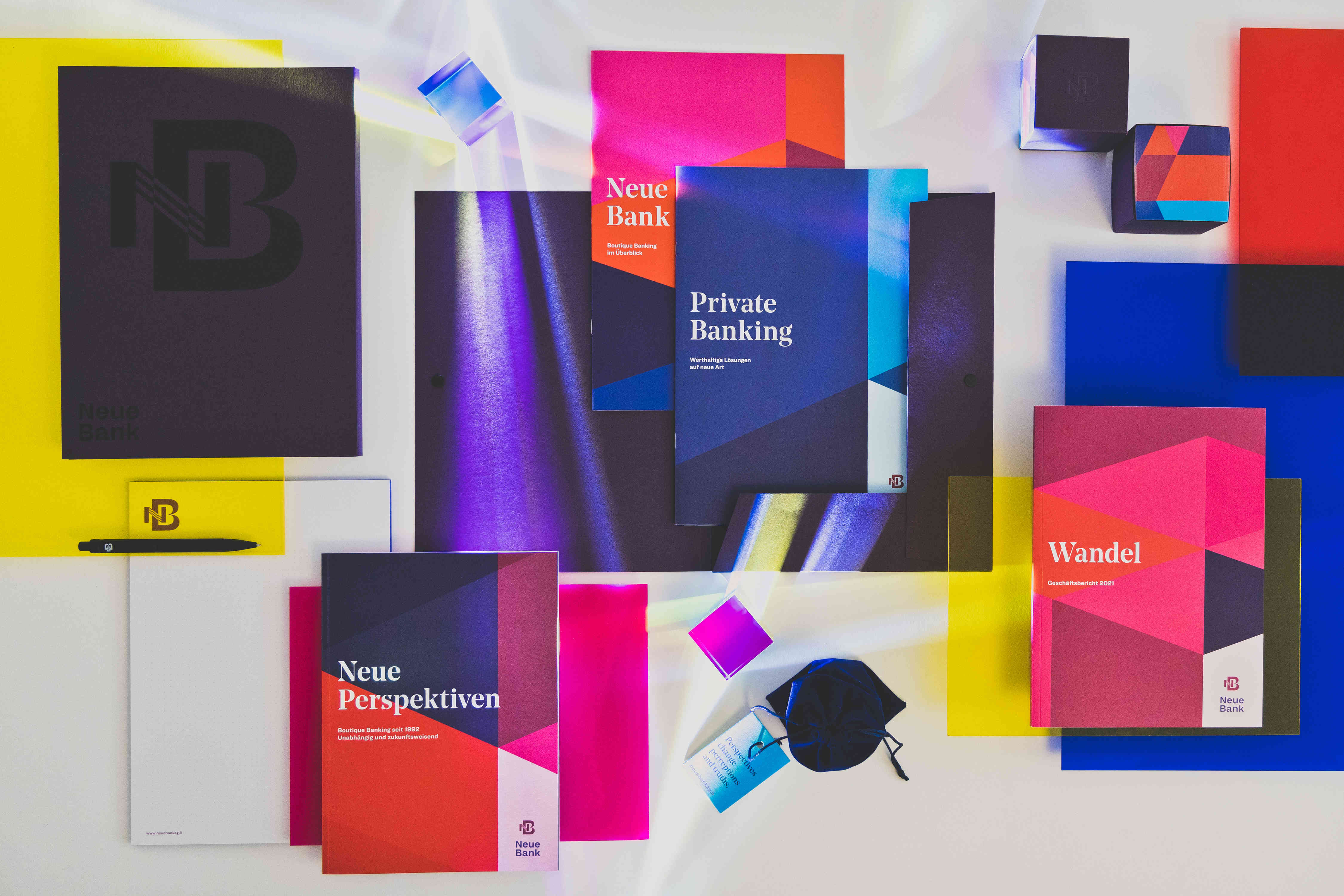 Neue Bank AG Brand Design, Zeughaus Design