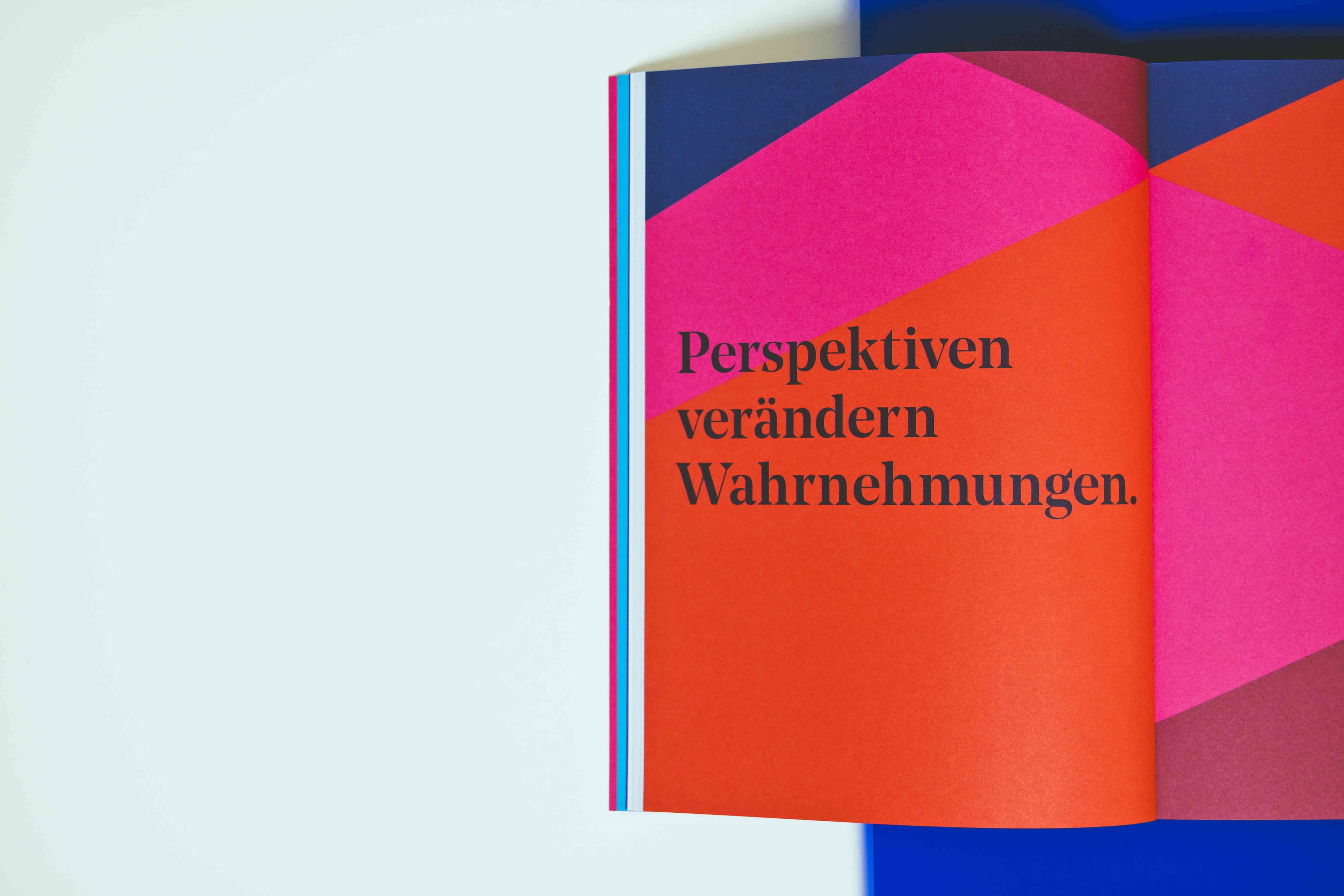 Neue Bank AG Brand Design, Zeughaus Design