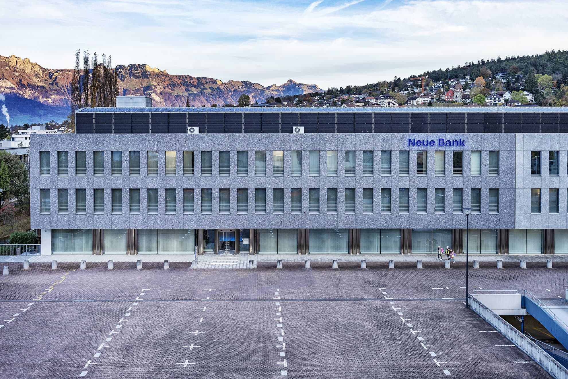 Neue Bank AG Brand Design, Zeughaus Design