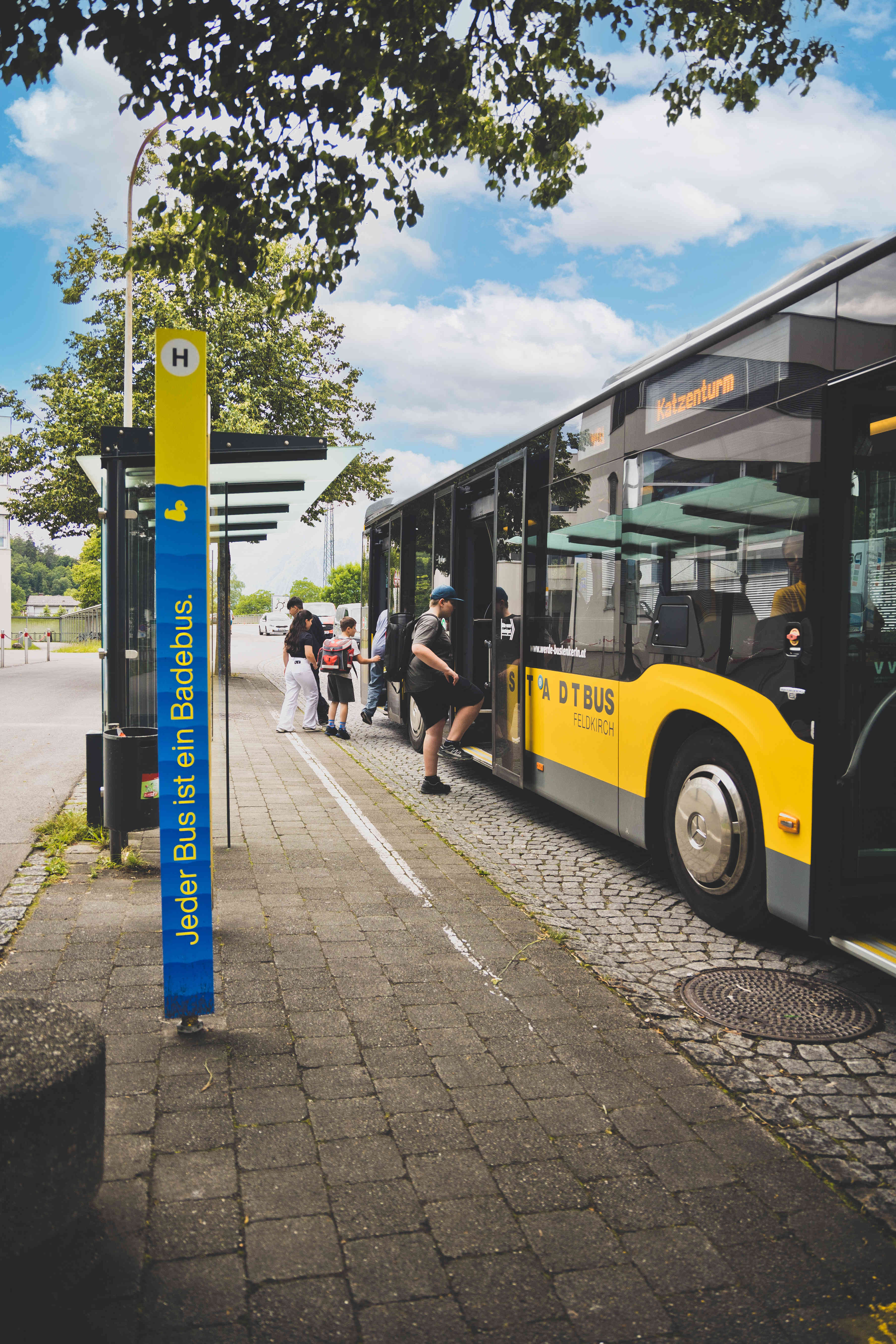 Badebus, Zeughaus Design