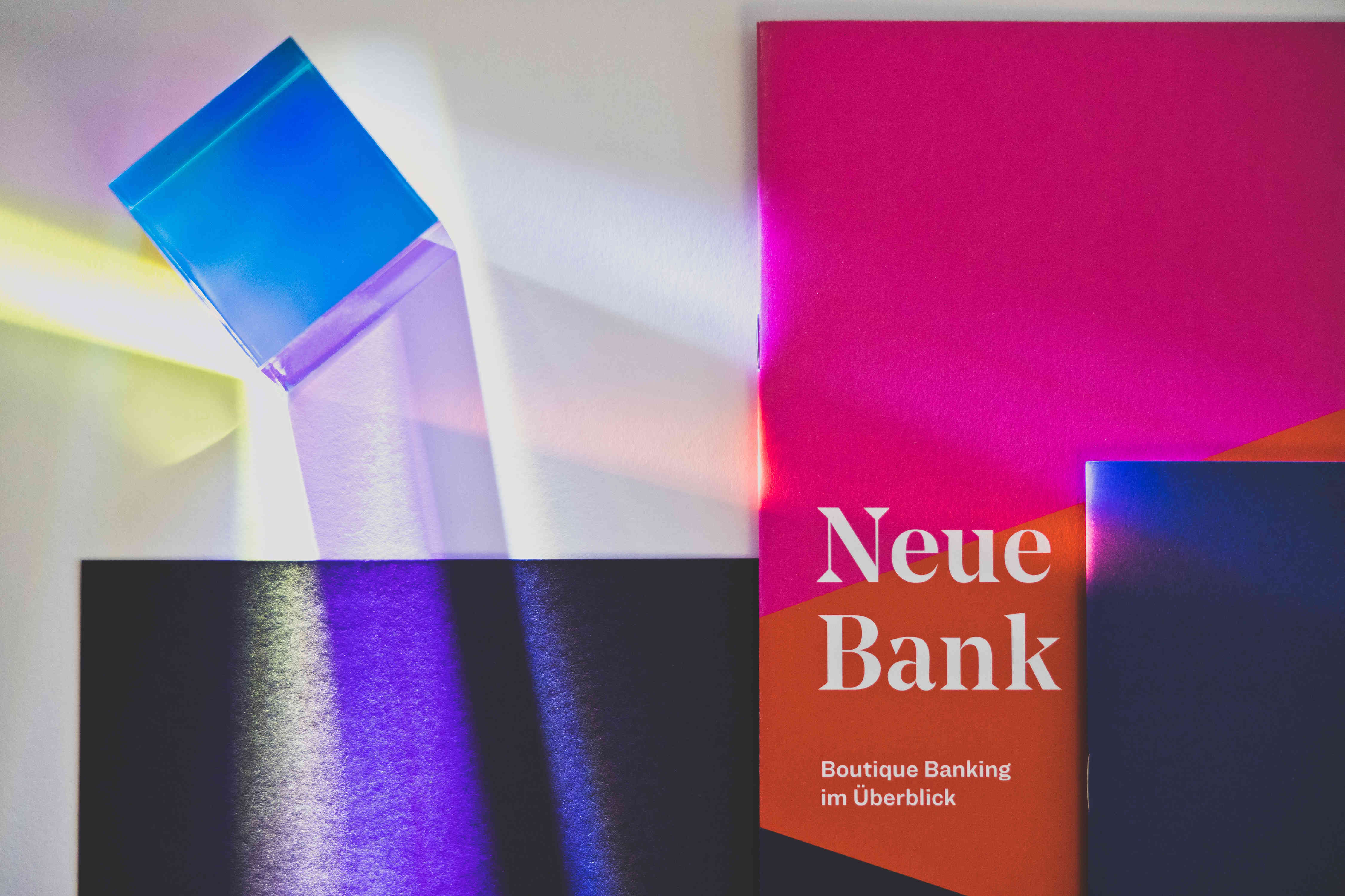 Neue Bank AG Brand Design, Zeughaus Design