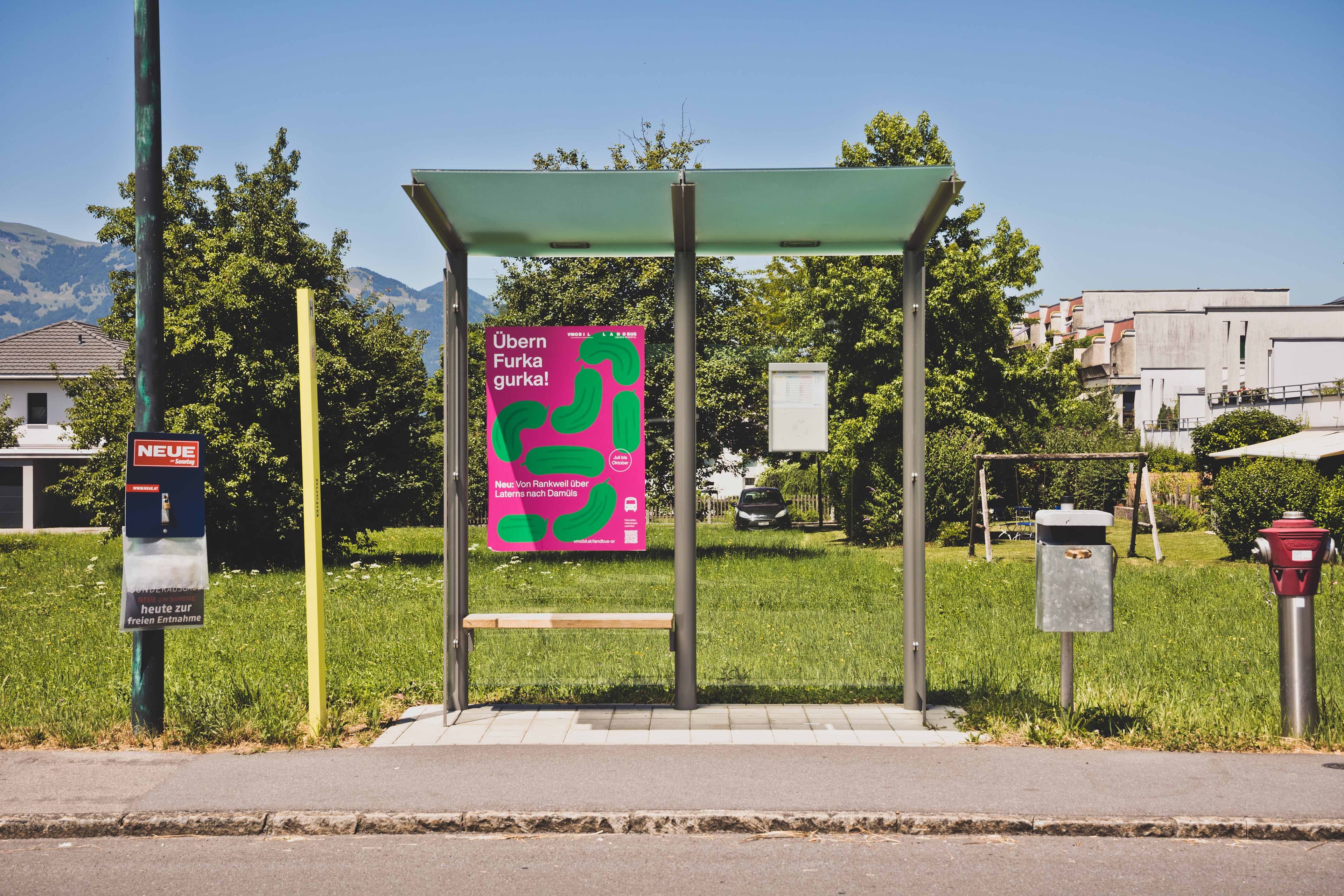 Wanderbus Furka „Übern Furka gurka“, Zeughaus Design