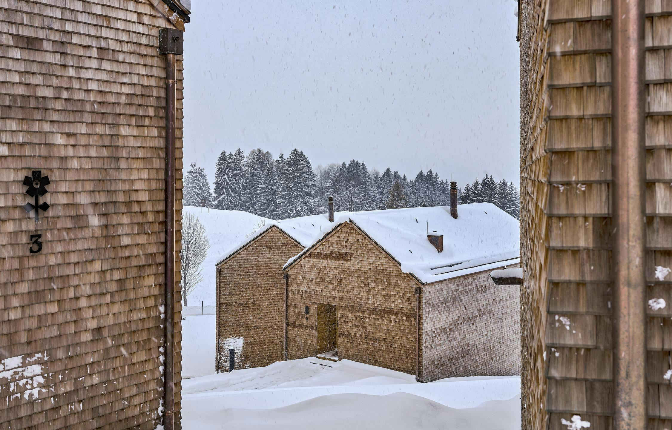 Peterhof Furx im ersten Schnee © D&R. Dürr / Baumschlager Eberle